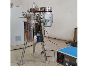 2L高溫高壓不銹鋼反應釜已完工發往永州
